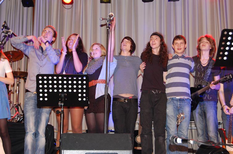 2012-januar-winterkonzert-ngo 234